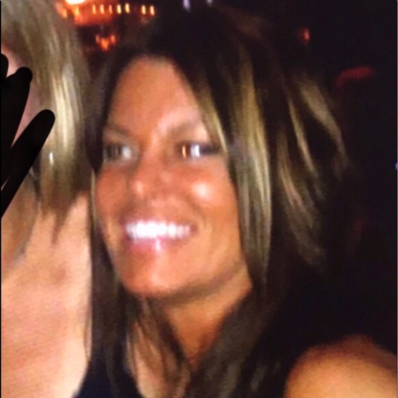 Meet your Posher, Dee - Picture 1 of 1